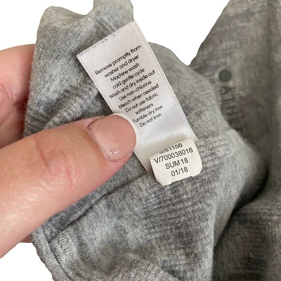 Athleta Small Leggings Sandbar Be Present Capri Cropped Gray Print - Picture 4 of 9